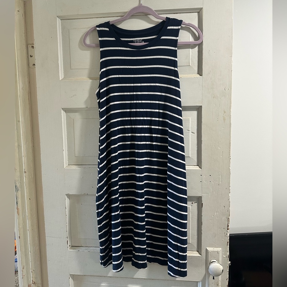 🌸 - women’s time and tru dress
